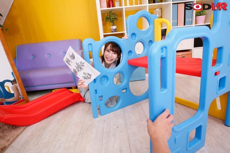 DSVR-320 【VR】遊具に挟まり身動きが取れなくなった親戚の姉の丸出しのお尻に興奮した童貞の僕は我慢できずにバックでガン突き！勃起が収まるまで連続中出し 望月りさ