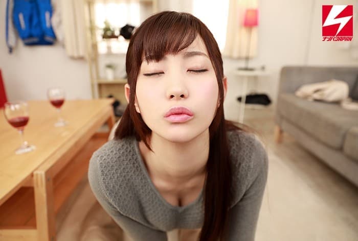 NJVR-009 【VR】ナンパ連れ込みVRルーム！超接近！激カワほろ酔い女子大生の超気持ち良すぎる全身リップと中出しセックス体験！！