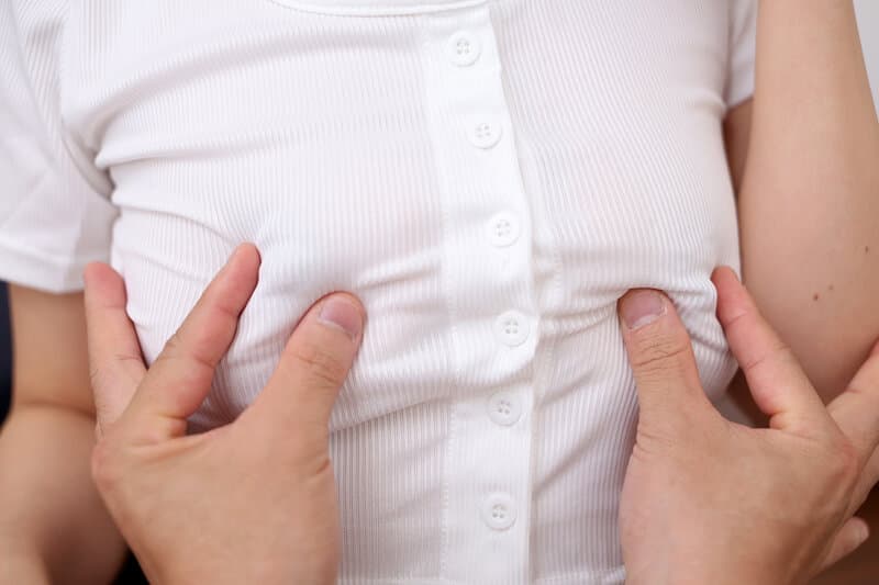 VRPRD-088 【VR】中出し?乳首特化?Hカップ?騎乗位大好き?奥様「いっぱい乳首しよっ！イクぅ！」 えちえち美乳人妻と乳首開発SEX！久しぶりの快楽に溺れ続ける艷妻『お隣の長瀬さん』