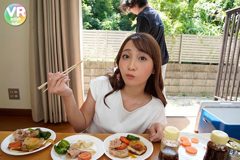 SEPVR-007 【VR】バイト仲間からBBQパーティーに呼ばれ、昼から飲み過ぎちゃってはしゃぎすぎ。M字パンチラ＆トイレスカート巻き込みパンチラにも気づかないバイト先のマドンナ。友達も狙っているバイト先のマドンナを先に横取り！！ 愛瀬るか