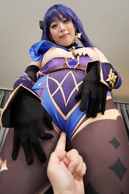 COSVR-023 【VR】えちえち 美巨乳レイヤーとイベント終わりにホテルでオフパコ！ えろコス誘惑美少女と同人誌みたいな連続ナマ中出しSEXで童貞卒業！ 中丸未来