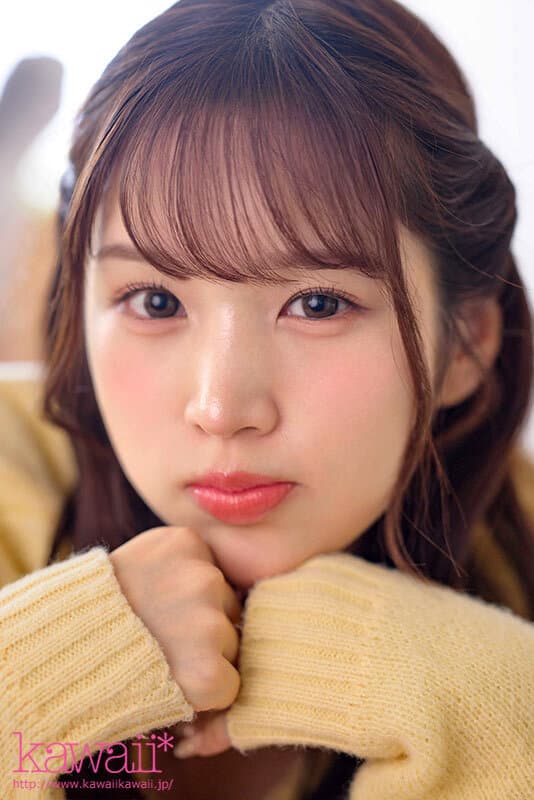 KAVR-385 【VR】100回も1000回も10000回も新井リマが「好き」って囁いてくれる付き合って1週間の生々しい濃密エッチッチ