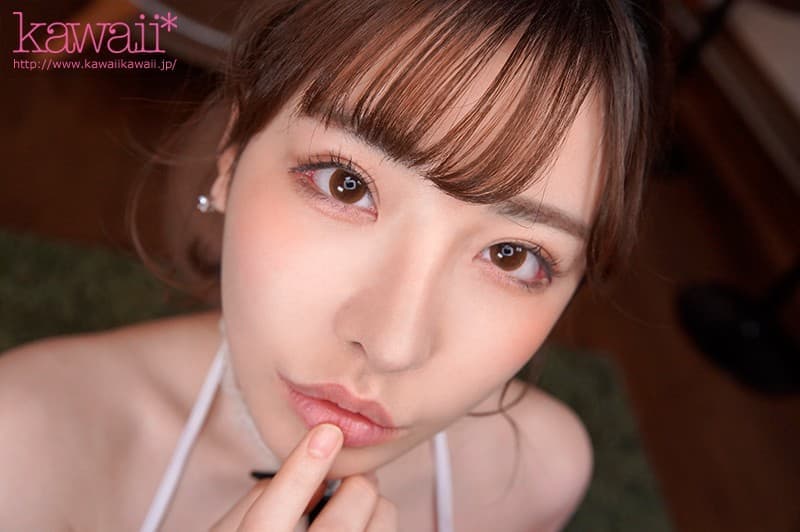 KAVR-025 【VR】顔面舐め回し！耳舐めほじり！チ●ポ咥えまくり！いつでもどこでもフェラチオご奉仕してくれる淫乱おしゃぶりメイド 深田えいみ