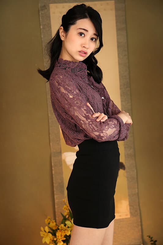 VRKM-1098 【VR】官能小説家の私にあの手この手で原稿を書かせるスレンダーな担当編集者はセルフイラマで欲情する 櫻井まみ