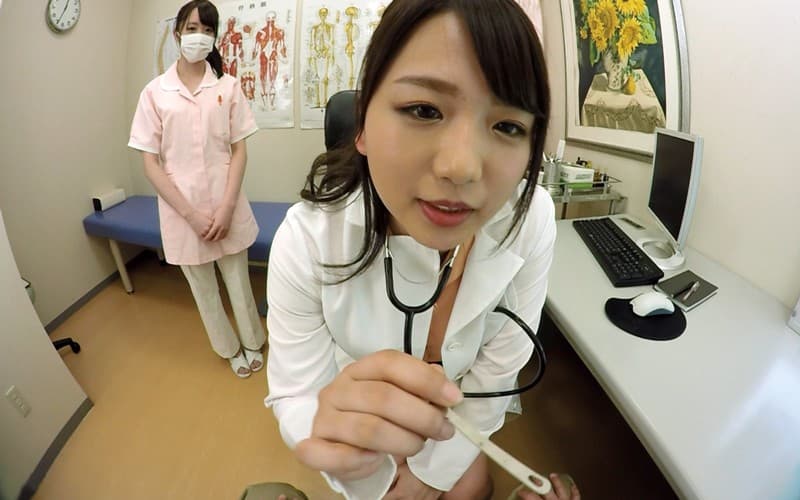 VARM-036 【VR】近所で噂の美人女医さんにED（勃起不全）と嘘ついて診察してもらちゃった