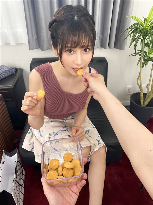 KIWVR-531 【VR】【お触り禁止！本番NG！】出張メンズエステでスレンダー美巨乳エステ嬢が媚薬で理性崩壊?淫乱覚醒！脳内バグるほどガンギマリで快楽求めて腰を振る性欲モンスター豹変した早漏痙攣ま○こに好き勝手射精しまくった【ごっくん?挟射?中出し4発射?顔射】… 優梨まいな