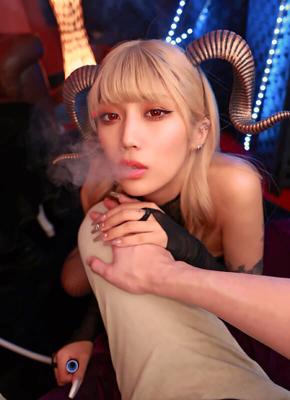 AJVR-239 【VR】サキュバスシーシャBARの水タバコに媚薬を仕込んでセクシー淫魔キャストと紫煙ぷかぷかキメセク三昧2発3発までは良かったがいつまでもチ○ポ放してもらえず魂が抜けるほどザーメン吸い尽くされた【計8発】 鳳カレン