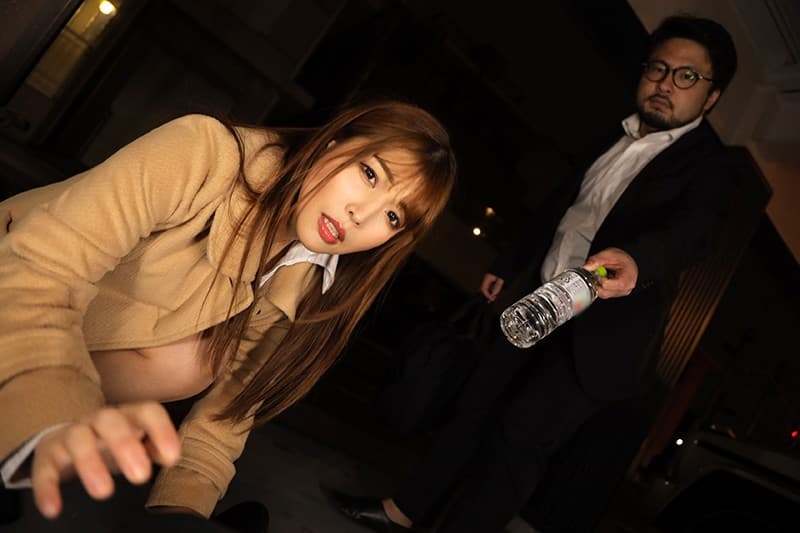 CBIKMV-143 【VR】「人生で一番私を興奮させた瞬間…」蒸れたカラダと破裂しそうな欲求でする久しぶりの性交… 酔った後輩に欲情性交を持ちかける欲求不満上司 新村あかり