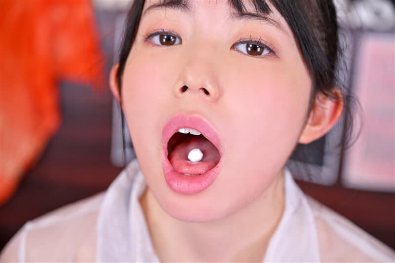 KIWVR-406 【VR】【お触り禁止！本番禁止！】 裏オプ絶対NGの超ビンカンJ○を発情させてキメ生SEX！オイル?汗?愛液でぐちょぐちょの早漏オマ○コのルーズソックス女子○生がアクメ連発【口内射精?中出し3発】孕ませキメパコ禁断J○リフレ 双葉くるみ