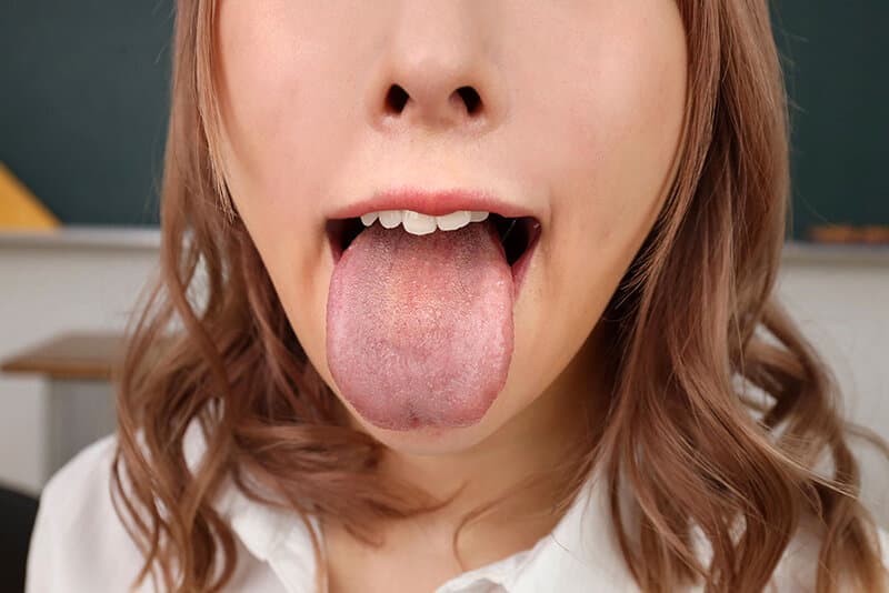 VRKM-1028 【VR】精子全てをむさぼる。生徒を捕まえ有無を言わさぬ変幻自在のギアチェンジ口淫教室 星川まい / VRKM-1028 Hoshikawa Mai Shiina Akari – VR