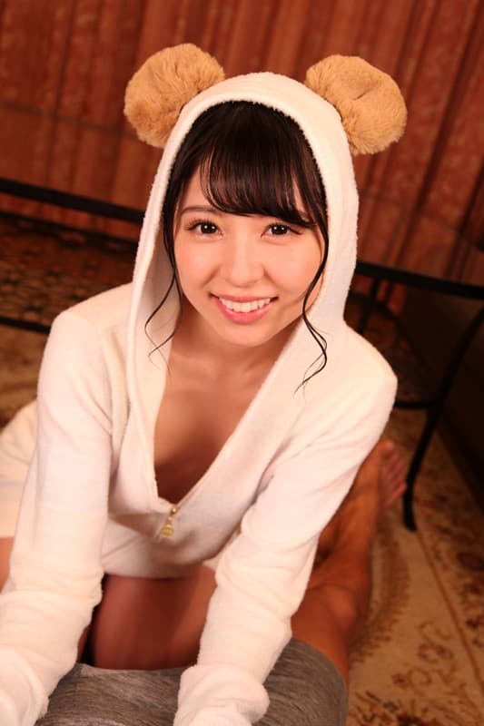 KMVR-421 【VR】おっぱいが大きくなりたい彼女とイチャイチャ媚薬オイル豊胸計画！ あおいれな