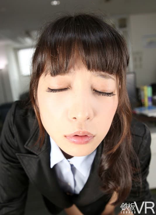 TPVR-018 【VR】オフィス濃厚LOVE 股間の疼きを慰める美人OL 魔法のような舌使い激テクフェラ暴発発射 中里美穂