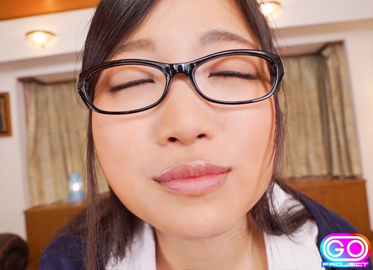 GOPJ-214 【VR】劇的高画質 一ノ瀬梓 あたし…官能小説に凄くハマってるんです…「文学サークルの梓です…あの…ちょっとだけ…私のお願い…聞いてくれませんか？セックスとまでは言わないですけど…」 けど…。