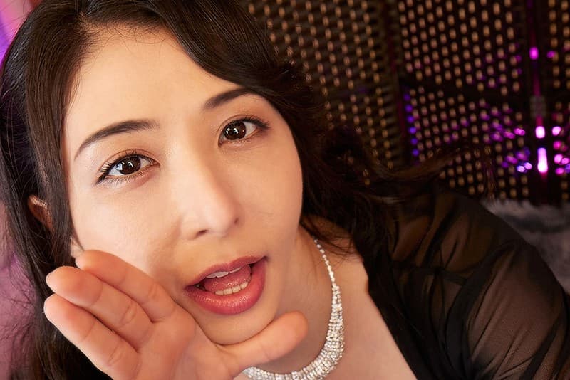 CBIKMV-141 【VR】クチビルに記憶される絶頂への導火線 甘やかで危険的に開発される接吻調教ヘルス 晶エリー