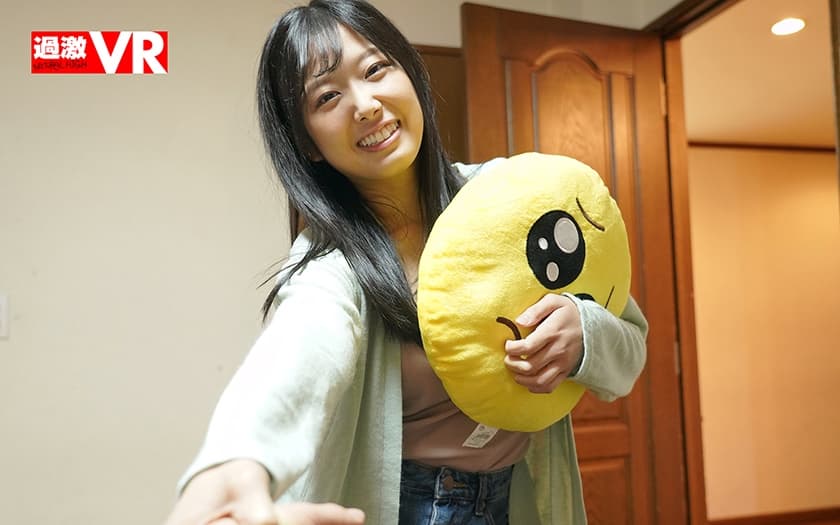 NHVR-192 【VR】膣ドン特化VR ～「挿入ってるところ近くで見せて」上から打ち下ろす種付けまんぐりプレスをお願いされて何度も浮気中出し！僕を誘惑する彼女の友達は寝取り好きな小悪魔っ娘～ 前乃菜々