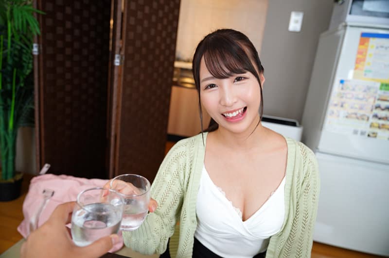 VRKM-776 【VR】天井特化アングルVR ～幼馴染と甘酸っぱいセックス～ 三尾めぐ