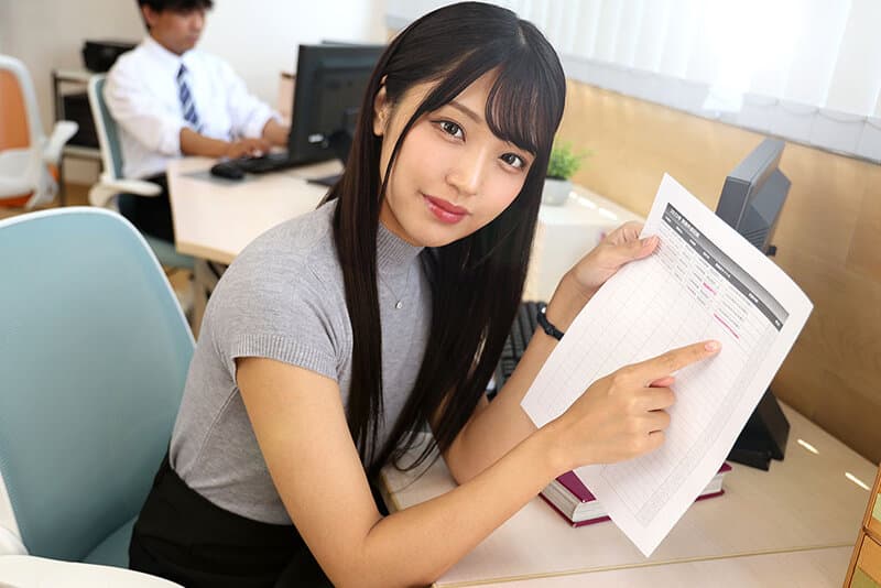 SAVR-324 【VR】ねぇ先輩。今日はおパンツ履いてますか？履いてませんか？暑くて蒸れる日はノーパンで業務をおこなう美人な女上司 木下ひまり