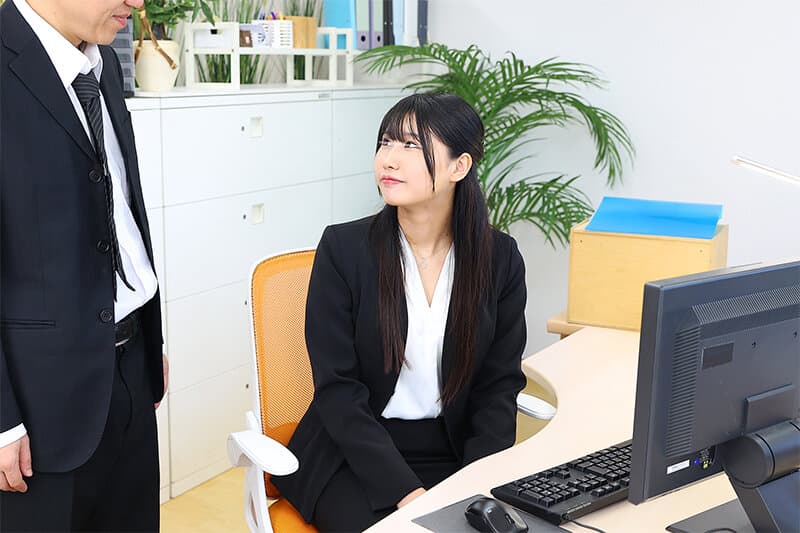 URVRSP-373 日向理亜【VR】【8K VR】新入社員 OL22歳りあ（Fカップ）