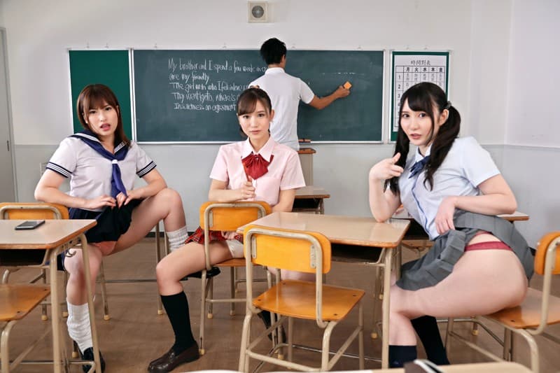 MIVR-039 【VR】制服痴女の挑発パンチラ誘惑VR