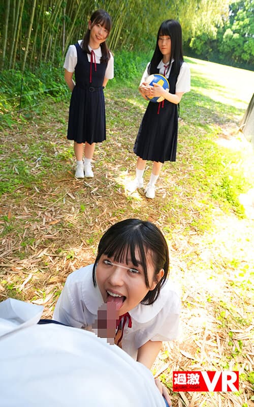 NHVR-216 【VR】田舎のおませな女の子に僕の隠れ家を占拠されたけど…だるまさんが転んだとか、野ション飛ばしゲームとか、かくれんぼとかして遊んだり、ハメ比べもできて、毎日とても楽しい。 / [8K] NHVR-216 Countryside Outdoor Exposure – VR