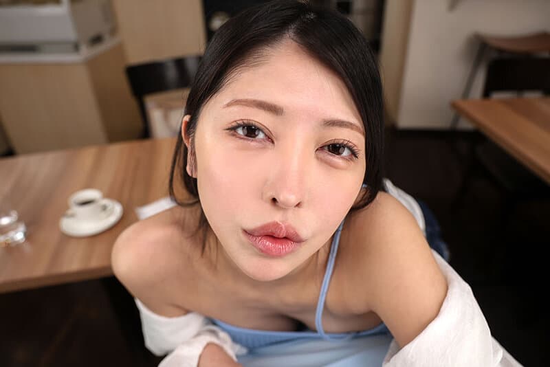 SAVR-420 【VR】朝カフェお姉さんと相席するだけの関係性、だったのに。早朝7時の喫茶店にて。バツイチ女性に思わせ振りなことを言ってしまった結果、彼女はブラジャーを付けて来なくなりました。森日向子