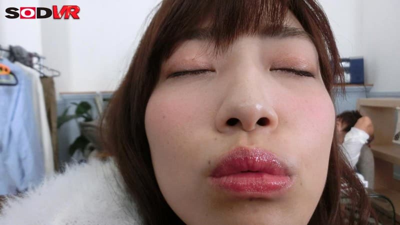 DSVR-181 【VR】ほろ酔いでキス魔に変貌した親友の彼女がず～っとキスを求めてきた！寝ている彼氏の目の前でこっそりセックス！ 市川まさみ