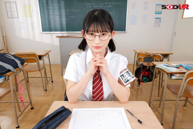 DSVR-1408 【VR】ムカつく同級生に媚薬スプレーを吸わせ、いつものクソ真面目な姿とは裏腹に狂った性獣と化して騎乗位で死ぬほど抜かれた夏の思い出 風紀委員長と強×キメセク 宮島めい