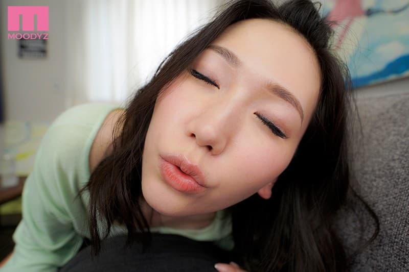 MDVR-029 【VR】MOODYZ VR解禁！！ 佐山愛が大好きなアナタだけに本気のエロス全開SEX VR イチャラブ＆従順メイド二変化で愛のグラマラスボディと素顔をひとりじめSPECIAL！！