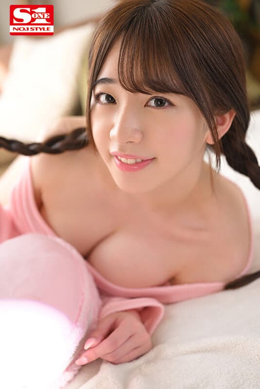 SIVR-241 【VR】東雲みれいとイチャイチャ密着…脱いだら凄い色白Gcupおっぱい完全独占！最高の距離で感じる究極同棲VR