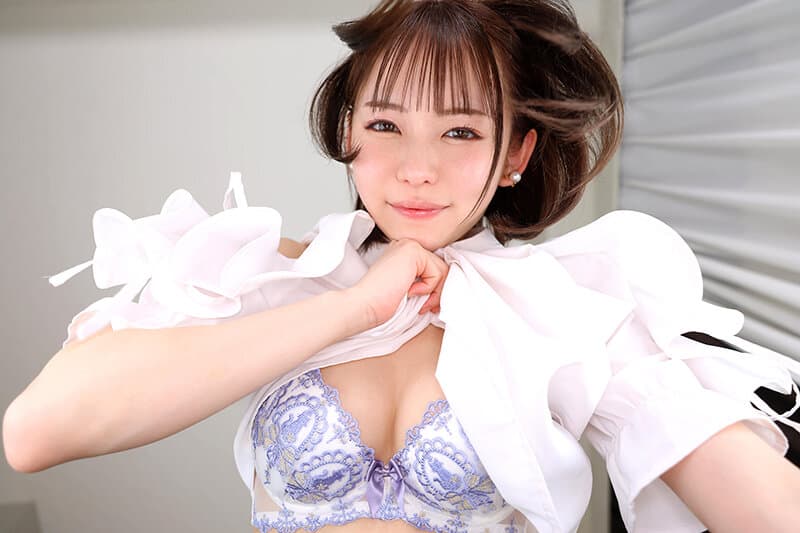 URVRSP-468     【VR】【8K VR】先輩に見下ろされながら美しい顔とカラダを見せつけぬくもりを感じるほどに圧迫して、ほぼゼロ距離顔近スパイダー騎乗位と密着抱きしめ対面座位で中出し射精誘惑される 西元めいさ