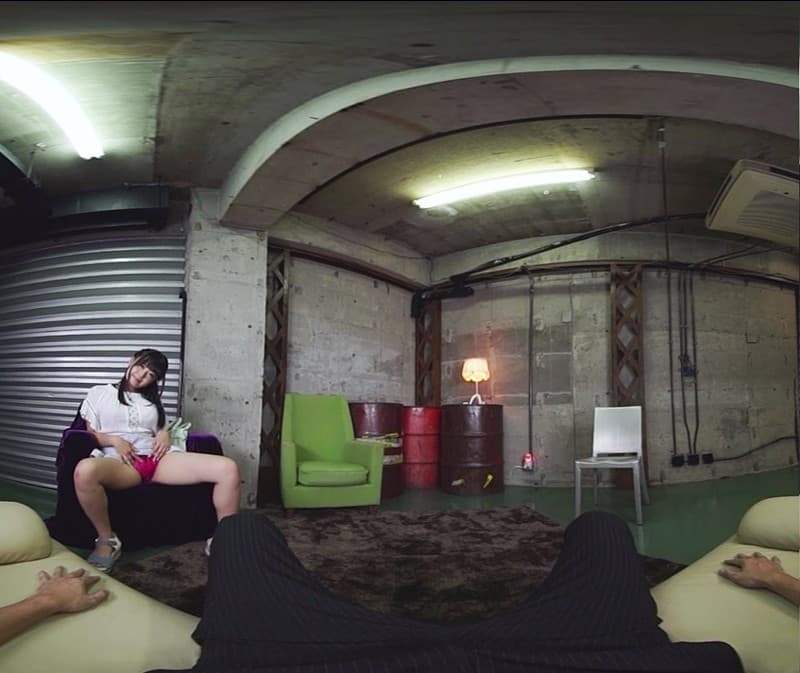 AVVR-223 【VR】激イカセ！いきなりパンチラ挑発されて… さとう愛理