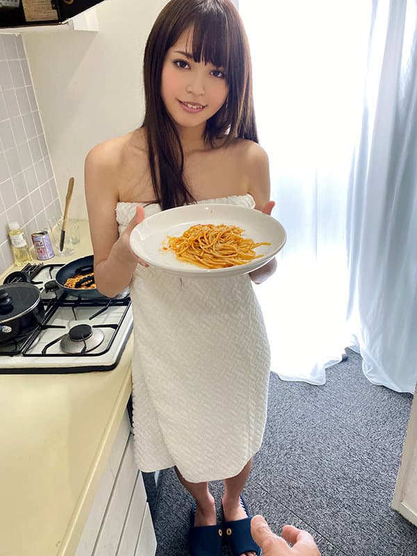 KIWVR-246 【VR】【出会って1分で玄関即ズボ中出し！】JDのセフレと中イキ最中に追撃猛烈ピストン！【連続絶頂イキ早漏マ○コ】を獣のように激しく突きまくった【中出し】【顔射】 ののか