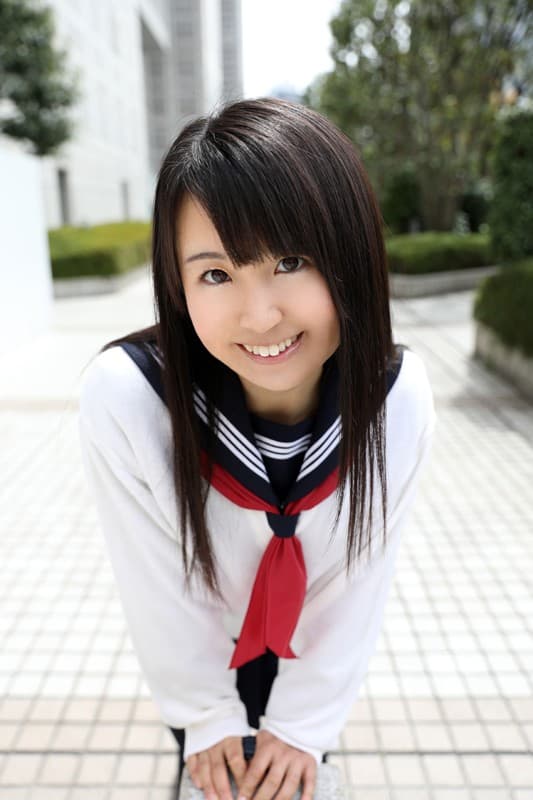 POBF-002 【VR】真面目そうな顔をしているくせに裸になった途端に密着SEXを求めたがるイマドキな女子●生