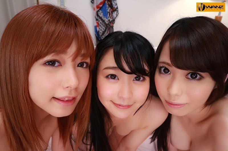 WAVR-034 【VR】3人の姉が朝?昼?晩。ところかまわず僕のチ○ポを狙ってきます…。 「おはよう」から「おやすみ」まで、ドスケベ三姉妹から性欲処理三昧VR！！