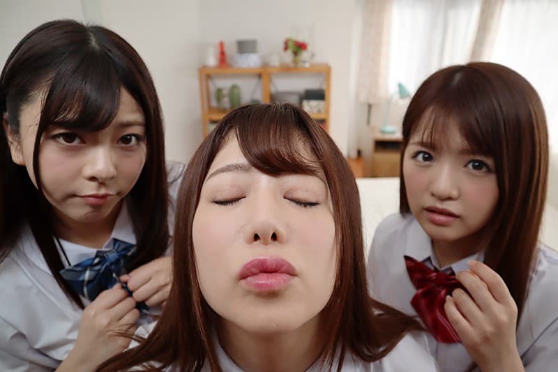 EXBVR-021 【VR】妹風俗でかわいい妹達に中出しハーレム天国プレイ！ 永瀬ゆい 有村のぞみ 岬あずさ