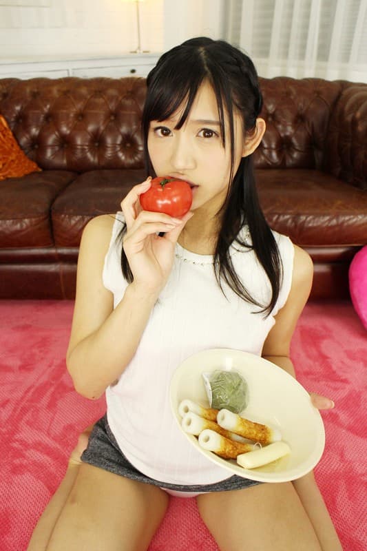 EXVR-130 【VR】そっけない彼女に催眠術を掛けてみたら…急にエロエロになってチ●ポをおねだり！ゴムもしないで生挿入！こっそり中だしできちゃった 星奈あい