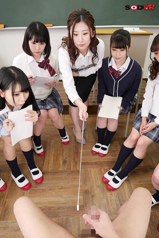 DSVR-1117 横宮七海 花音うらら 宇佐美玲奈 涼花くるみ 美島由紀 川原りま 宝川莉子【VR】女子校の保健の授業に教材用モデルとして招かれて… チンポをいじくり回される合法露出体験VR