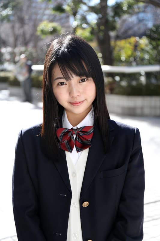 POBF-005 【VR】真面目そうな顔をしているくせに裸になった途端に密着SEXを求めたがるイマドキな女子●生2