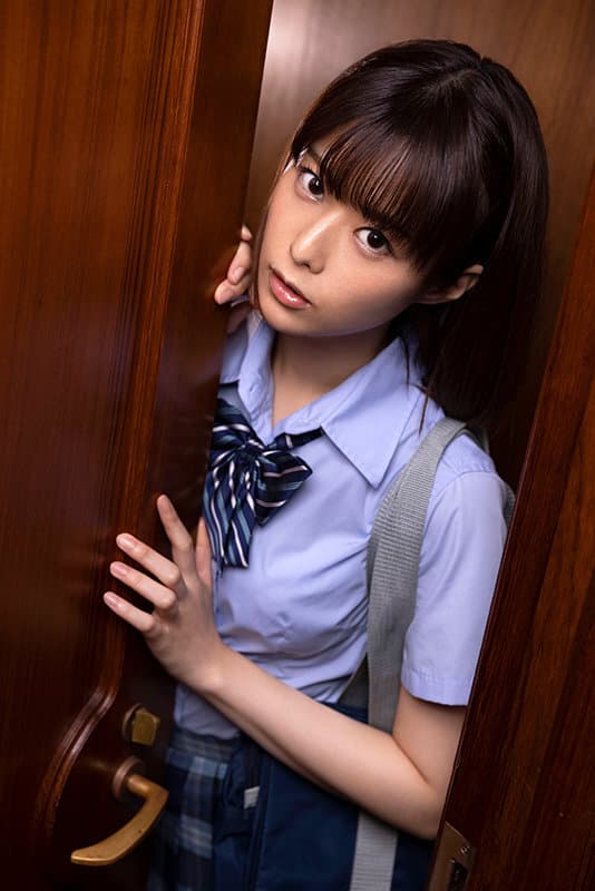 VRKM-367 【VR】不法侵入犯はクラスメイト！？るなちゃんの狂気と性欲に満ちた放課後 月乃ルナ