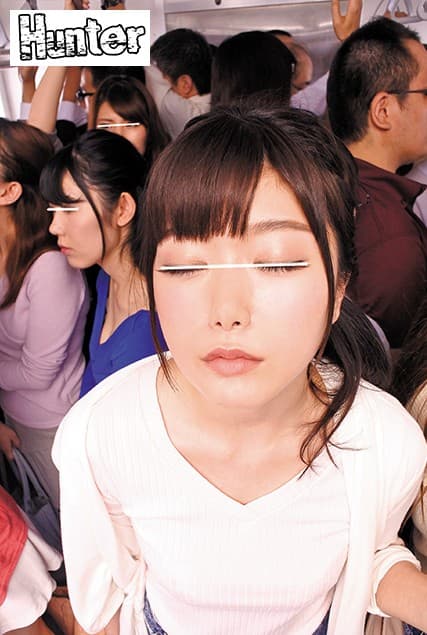 AVOPVR-127 【VR】HQ超激的高画質 超奇跡！！まわりは女性ばかりの満員電車で色々な所が当たりまくり見えまくり！満員電車で女性専用車両じゃないのに偶然ボクのまわりだけ女性乗客ばかり！当然、女性のいい匂い?色っぽいうなじ?胸の谷間?しゃがんだらパンチラが見えたり…