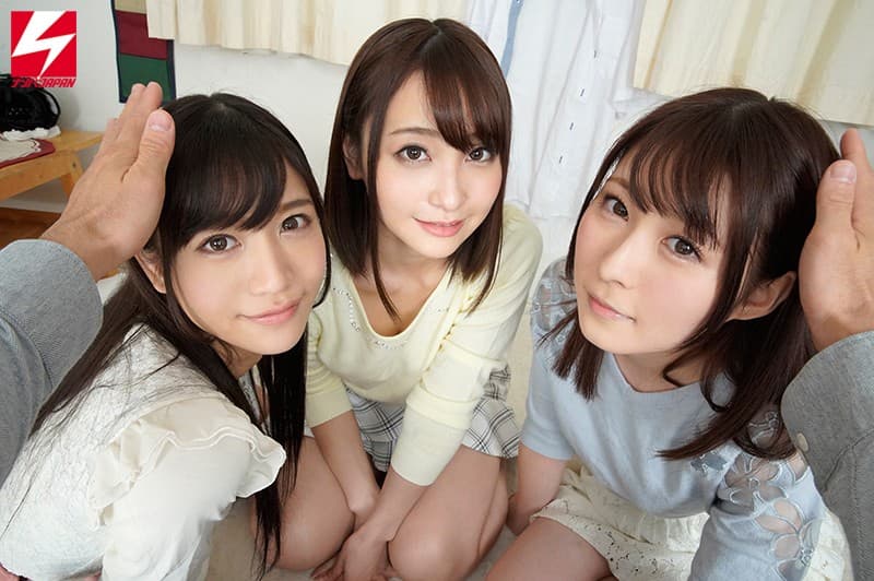 NJVR-019 【VR】ヤリサーのヤリ部屋に選ばれたボクのアパート。先輩が連れてきた超カワイイ3人組と超リアルな宅飲み！飲みゲー！ハーレム逆4P！