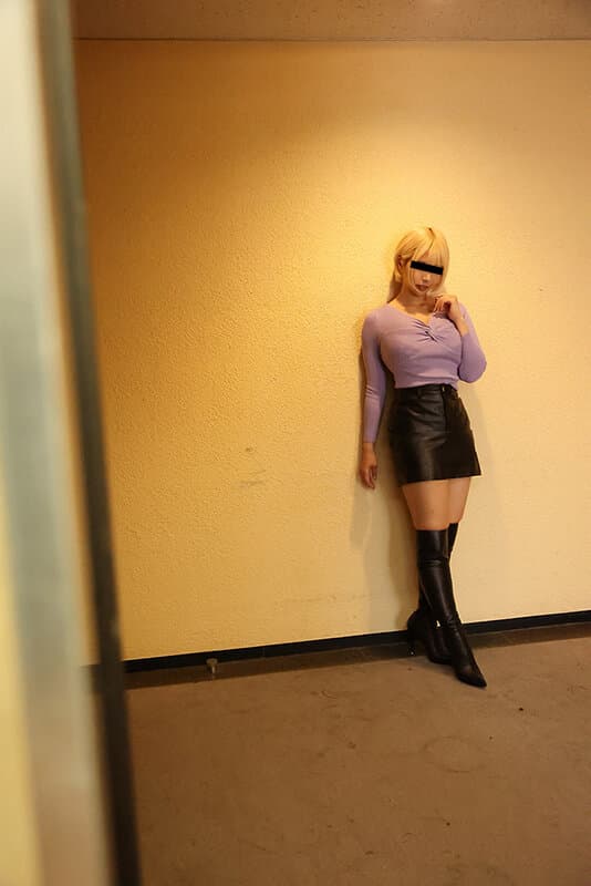 NKKVR-142 【VR】金髪ショート！！ザーメン?プ●デター?ギャル！！【超肉感舐め舐め特化】ザーメンを搾取されまくられ記憶も飛ばしたある日の午後…に出てるAV女優名まとめ肉きゅんパラダイスVR – NKKVR-142