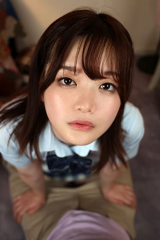 SAVR-246 【VR】大好きな先生の前ではブラを付けません。声が小さく、あまり積極的になれない私は、最近実った色白おっぱいで少しでも振り向いてもらえたらと思っています。