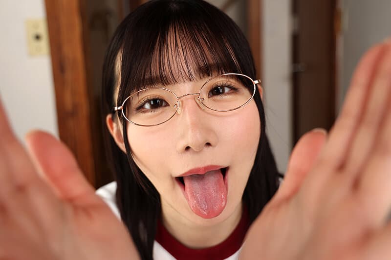 SAVR-260 【VR】声が小さいのに…おしゃぶりは凄い。うだるような夏、内気な後輩に迫られる放課後の娯楽 Nia