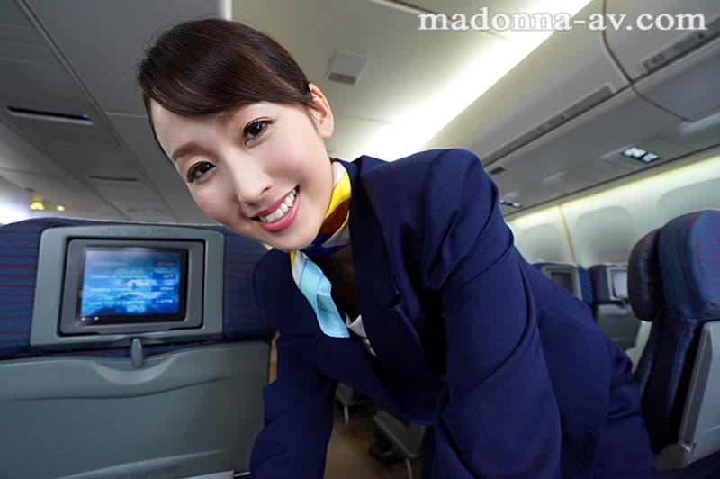 JUVR-023 【VR】初VR！！桜樹玲奈 現役人妻CAがエコノミーの僕を極上プレミアムサービスでもてなしてくれるVR