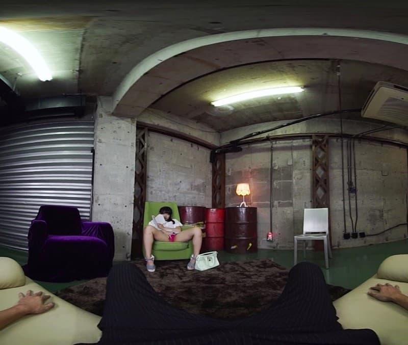 AVVR-223 【VR】激イカセ！いきなりパンチラ挑発されて… さとう愛理