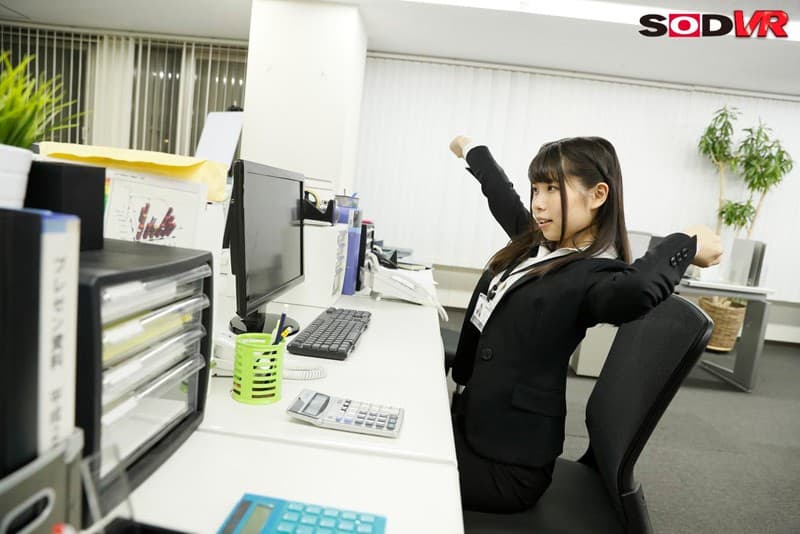 DSVR-261 【VR】隣の席は美人後輩女子社員相沢さつき 残業後の誰もいなくなった深夜のオフィスで無理やりストッキング引き裂き強制押さえ込み生セックス