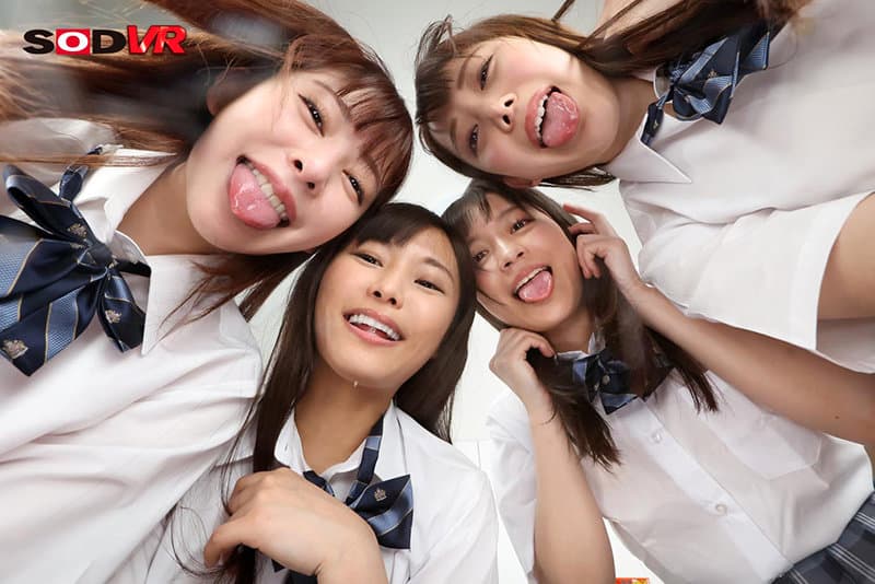 DSVR-984 【VR】顔面直浴び特化！！女汁まみれVR 女の子の潮、唾、尿を顔面に直接浴びせられ罵倒されているのにビンビンに勃起している僕の変態チ○ポを責められまくり何度も射精させられる！