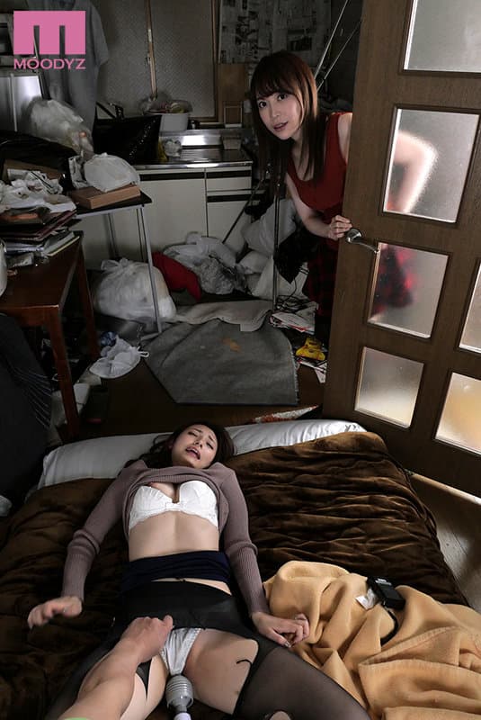 MDVR-167 【VR】【隣人トラブルVR】隣に住む母娘がボクの部屋のゴミを片付けてほしいとクレームを入れてきたので、部屋に連れ込みゴミ部屋レ○プ！！ 娘の前で母を犯した後に、娘も●す！！