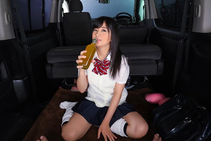 KIWVR-108 【VR】HQ 60fps パパ活円光！嫌がる制服美少女に媚薬を飲ませキメパコ！そして…狭い車内で塩対応だったJ○の剛毛オマ○コに中出し制裁カーセックス！ 沖乃麻友